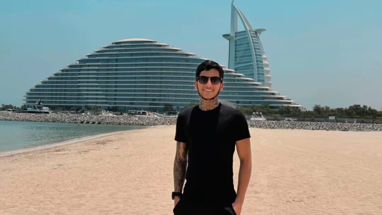 Byel durante passagem por Dubai, nos Emirados Árabes Unidos, onde acompanhou de perto iniciativas ligadas à tecnologia, inovação e inteligência artificial.